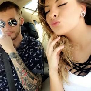 Meet your Posher, Leslie